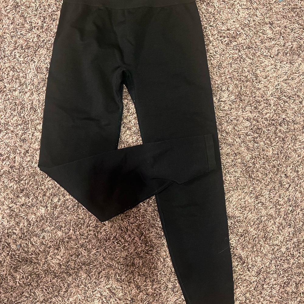 Victorias Secreto Pink Seamless Leggings in Black